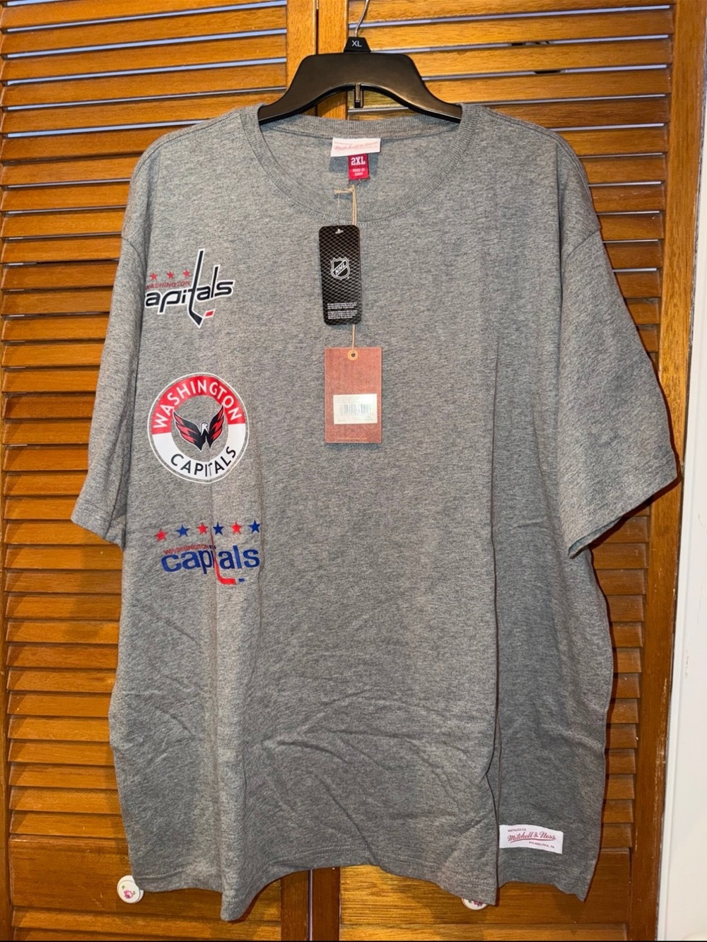 Washington Capitals Mitchell & Ness Shirt. Mens XXL(NWTS)